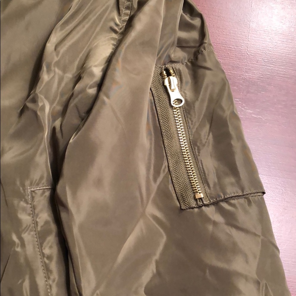 Bomber jacket - Picture 2 of 4